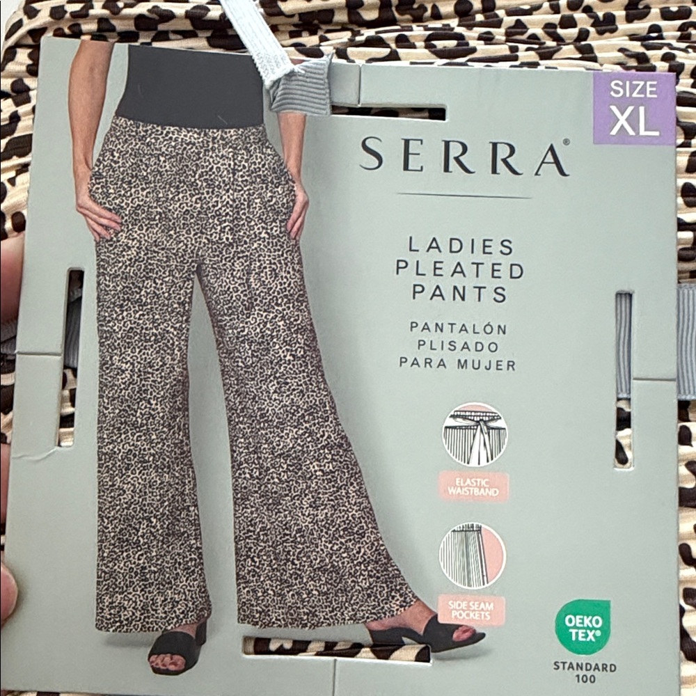 Serra Ladies Pleated Wide Leg Pants - Black and Cream